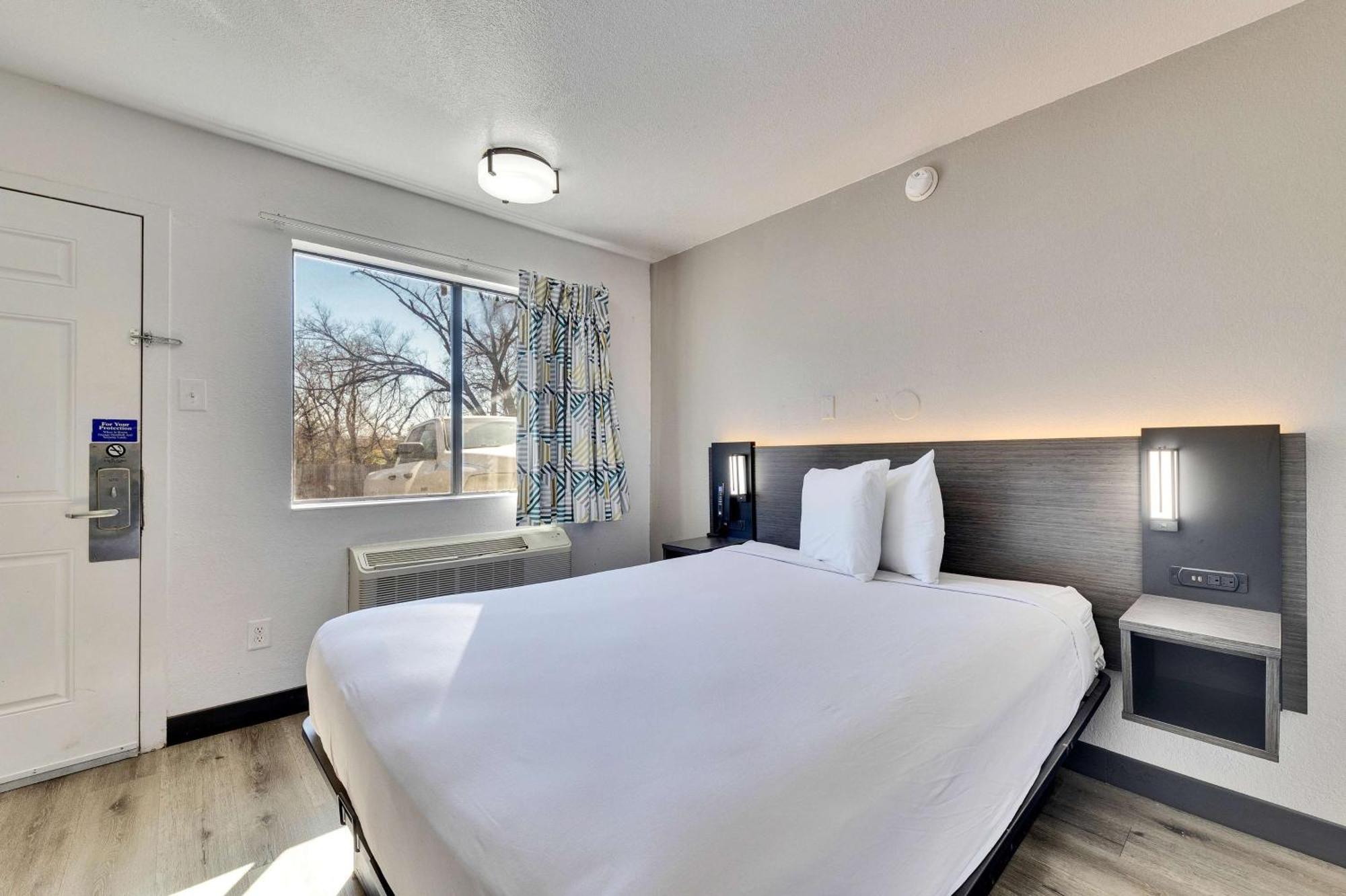 Motel 6-Austin, Tx - Airport - South ภายนอก รูปภาพ