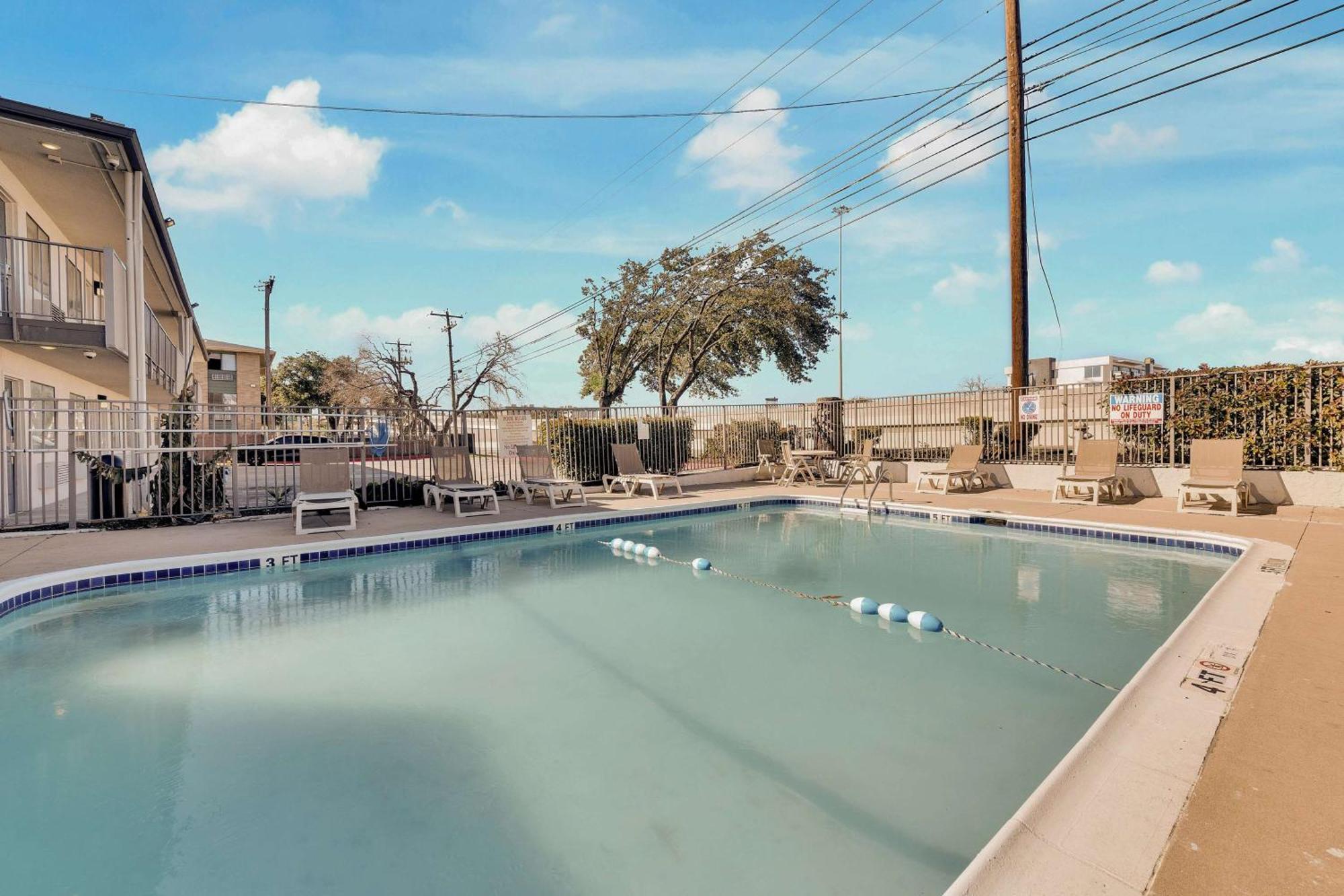 Motel 6-Austin, Tx - Airport - South ภายนอก รูปภาพ
