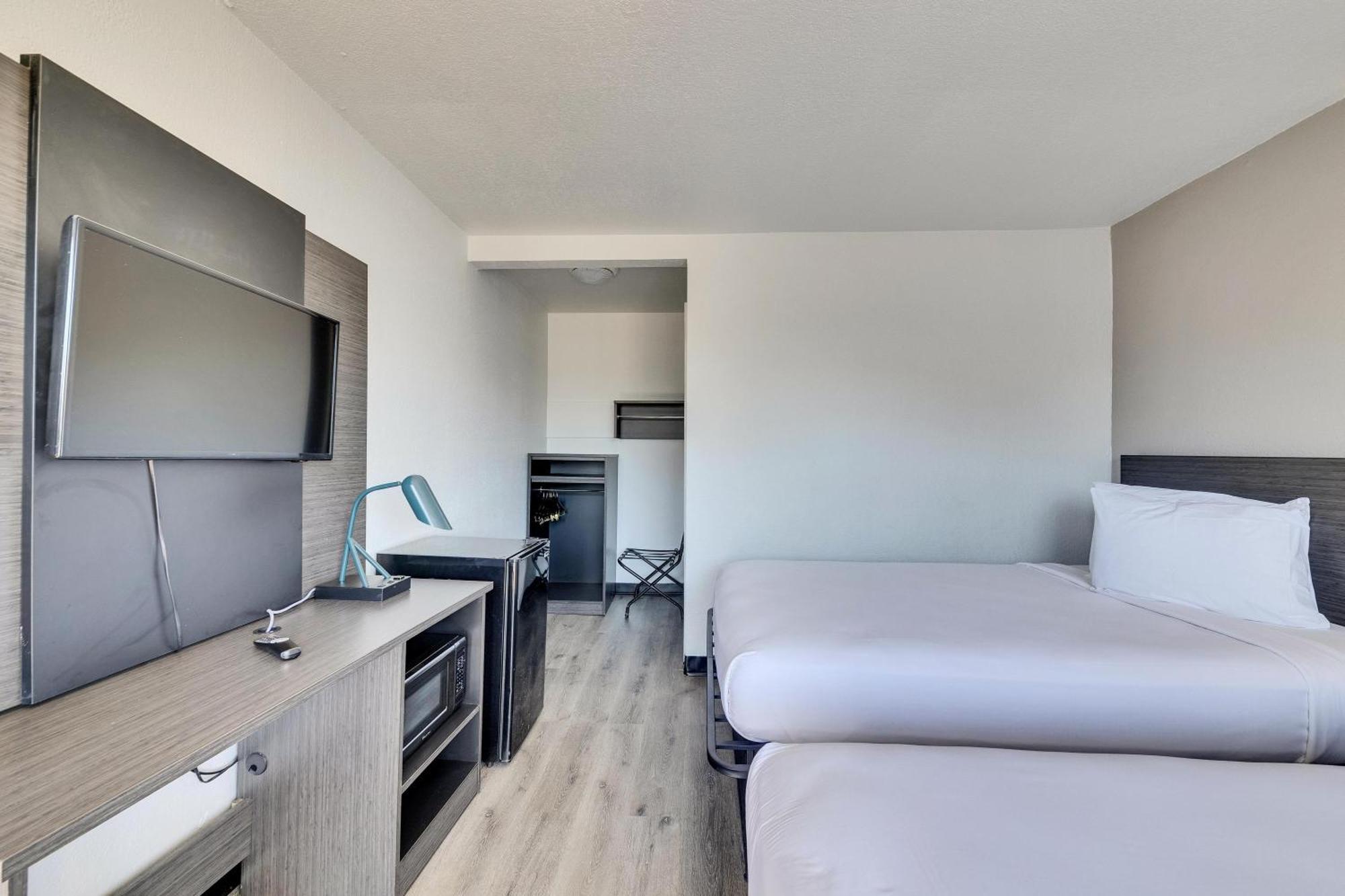 Motel 6-Austin, Tx - Airport - South ภายนอก รูปภาพ