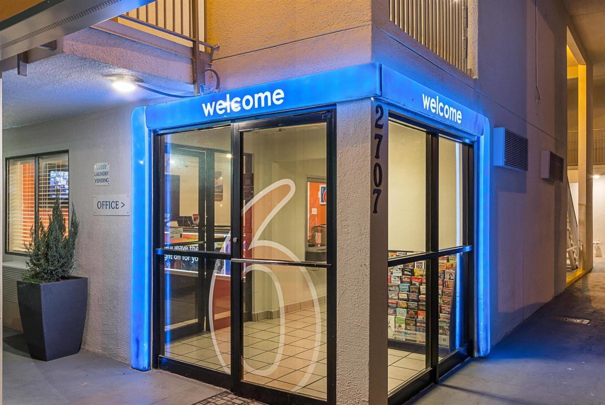 Motel 6-Austin, Tx - Airport - South ภายนอก รูปภาพ